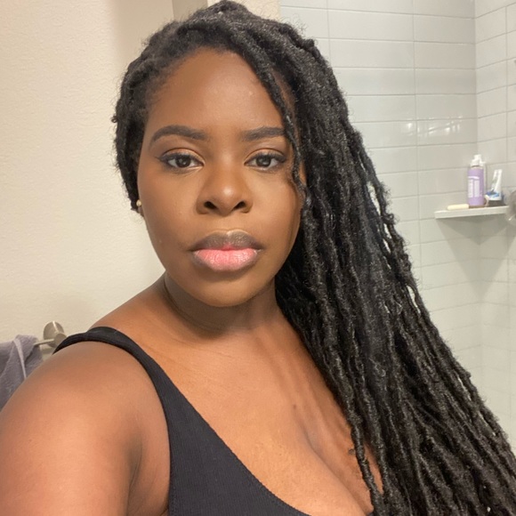 Meet your Posher, Sheri - Picture 1 of 1